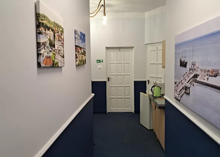 Проживання в сім'ї 20 *